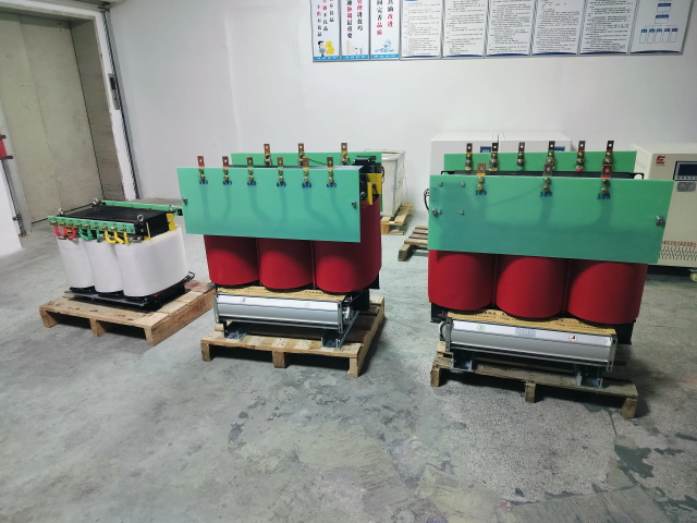 衡南KS11-1000KVA矿用变压器